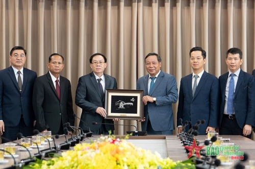 Sớm đưa Hoàn Kiếm-Chanthabuly trở thành hình mẫu hợp tác giữa Hà Nội và Vientiane (Lào)